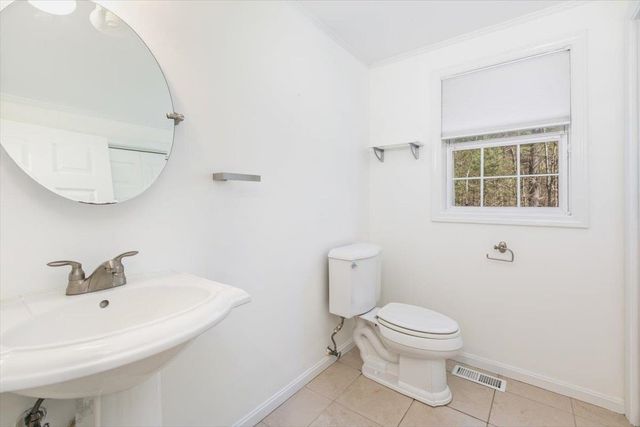 62 Magnolia Drive, Pelham, NH 03076