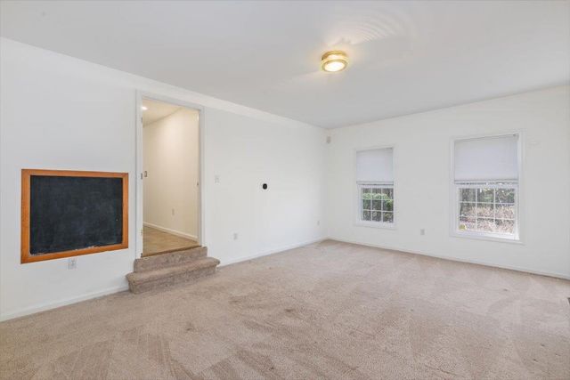 62 Magnolia Drive, Pelham, NH 03076