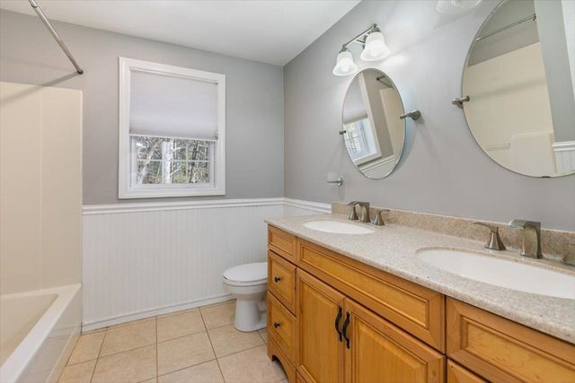 62 Magnolia Drive, Pelham, NH 03076