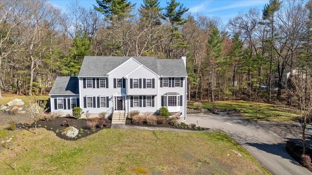62 Magnolia Drive, Pelham, NH 03076