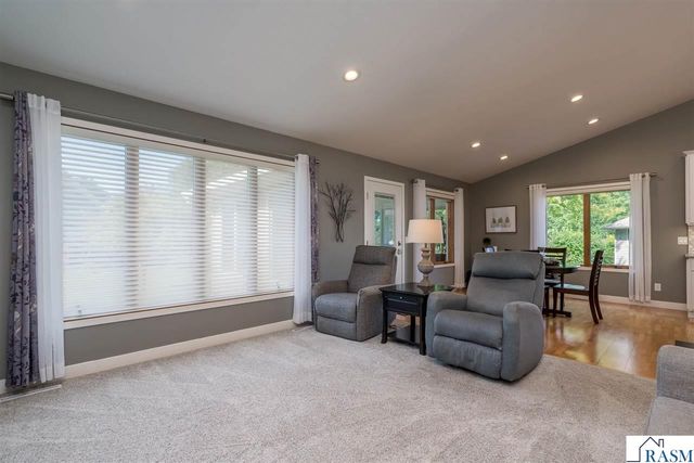 2029 Sundance Lane, North Mankato, MN 56003