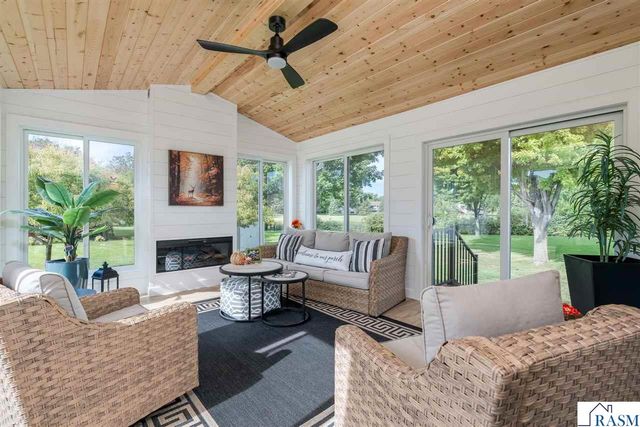 2029 Sundance Lane, North Mankato, MN 56003