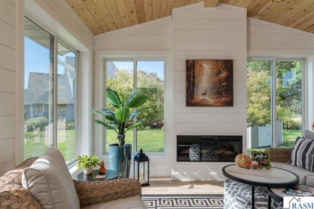 2029 Sundance Lane, North Mankato, MN 56003