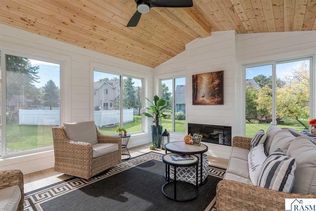 2029 Sundance Lane, North Mankato, MN 56003