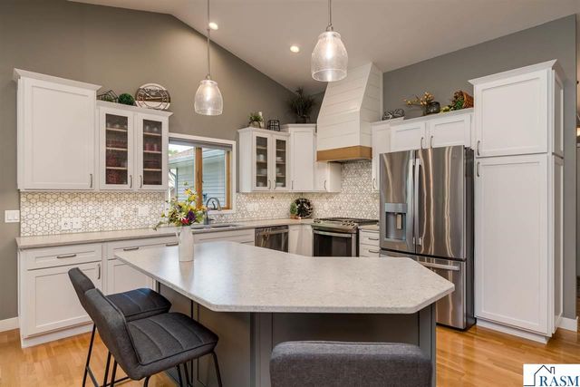 2029 Sundance Lane, North Mankato, MN 56003