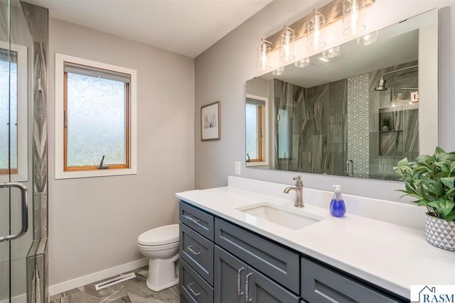 2029 Sundance Lane, North Mankato, MN 56003