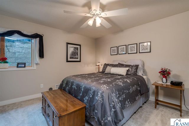 2029 Sundance Lane, North Mankato, MN 56003