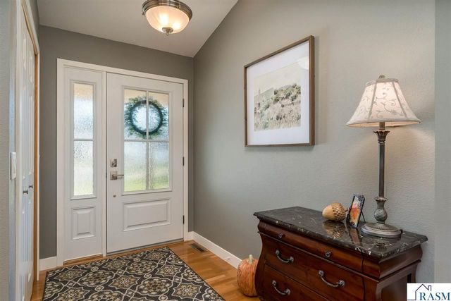 2029 Sundance Lane, North Mankato, MN 56003