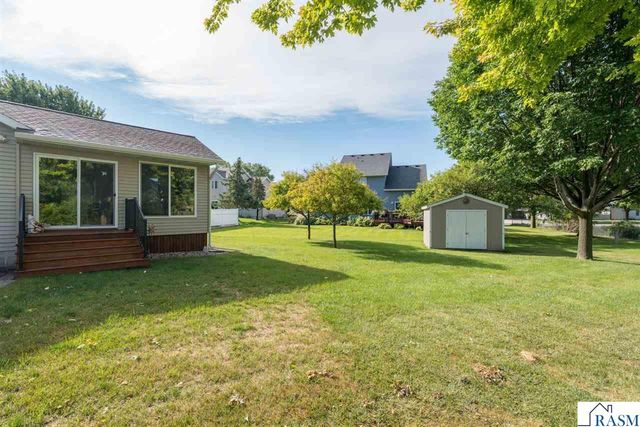 2029 Sundance Lane, North Mankato, MN 56003
