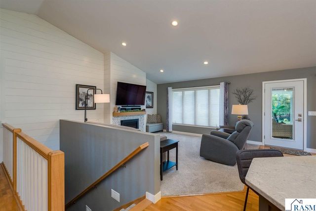 2029 Sundance Lane, North Mankato, MN 56003