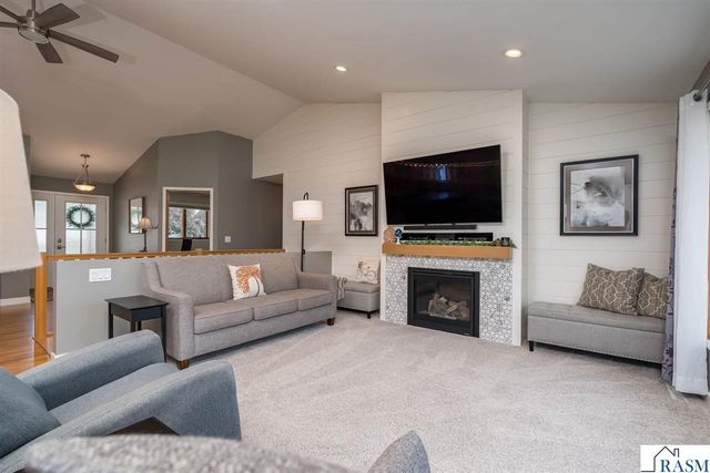2029 Sundance Lane, North Mankato, MN 56003