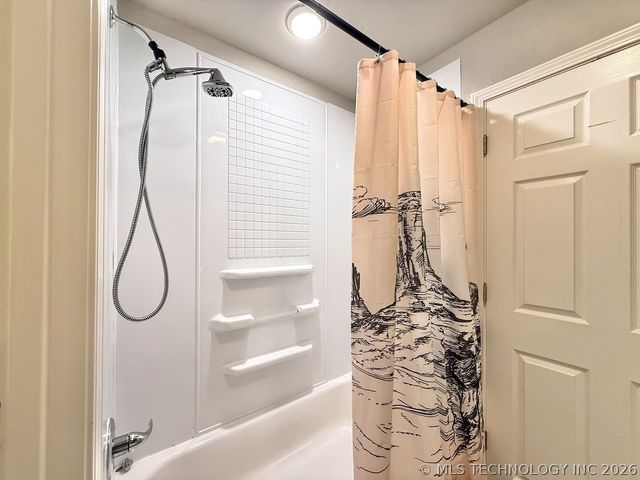 9 S Lake View, Kiefer, OK 74041