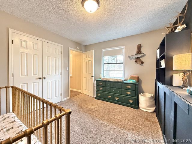 9 S Lake View, Kiefer, OK 74041