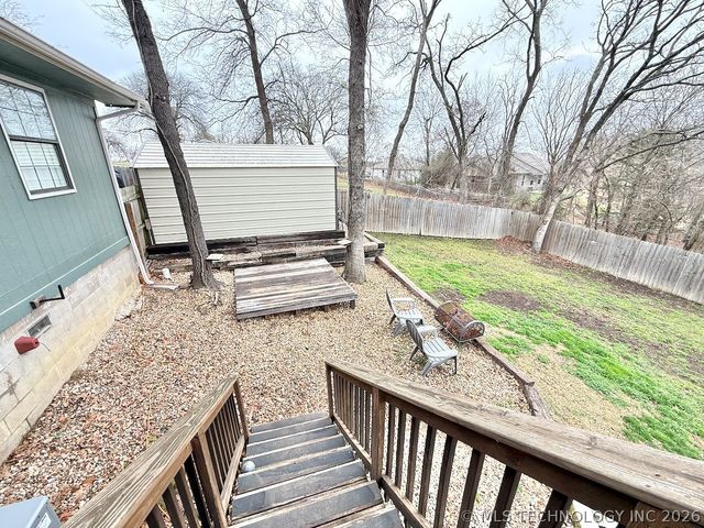 9 S Lake View, Kiefer, OK 74041