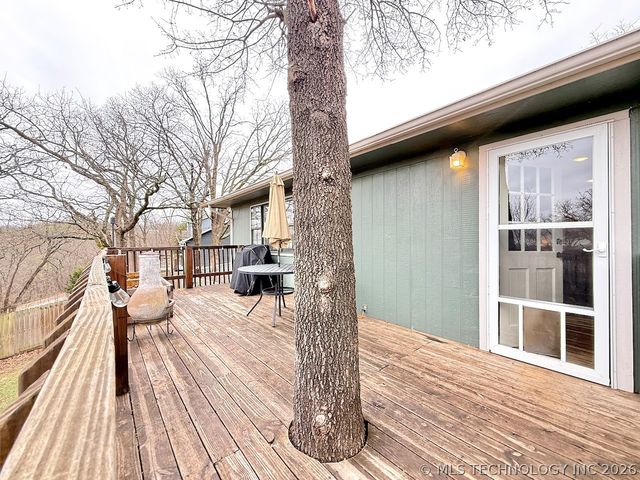 9 S Lake View, Kiefer, OK 74041