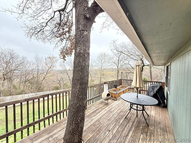 9 S Lake View, Kiefer, OK 74041