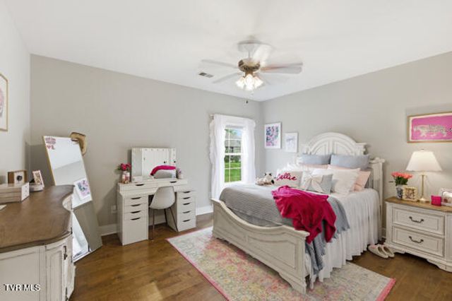 5082 Hester Court, Piney Flats, TN 37686