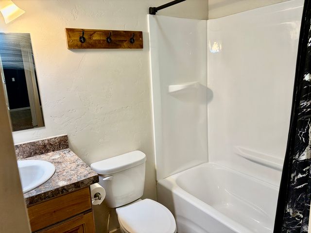 102 E 1800 S, Roosevelt, UT 84066