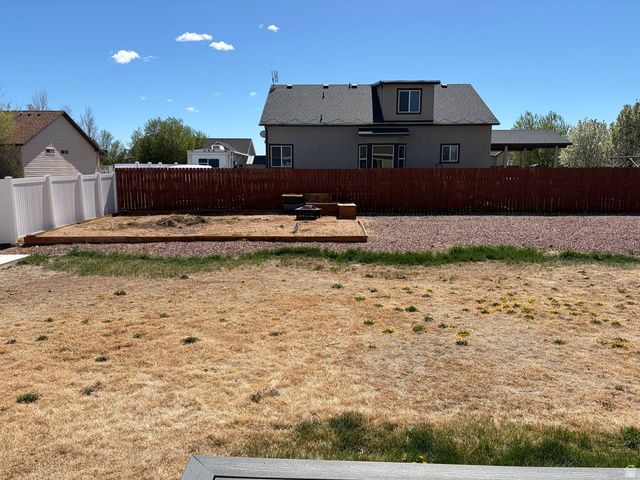 102 E 1800 S, Roosevelt, UT 84066