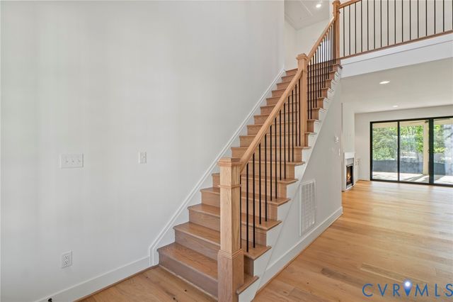 17318 Jojo Ln, Moseley, VA 23120