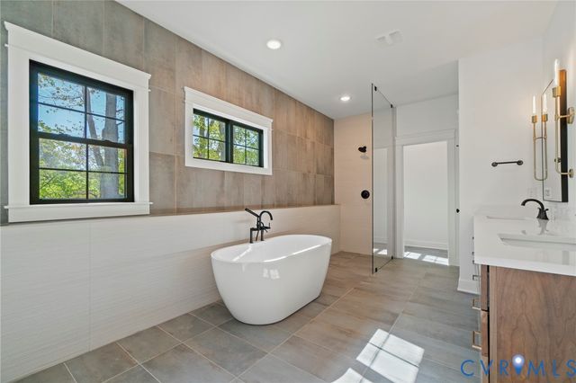 17318 Jojo Ln, Moseley, VA 23120