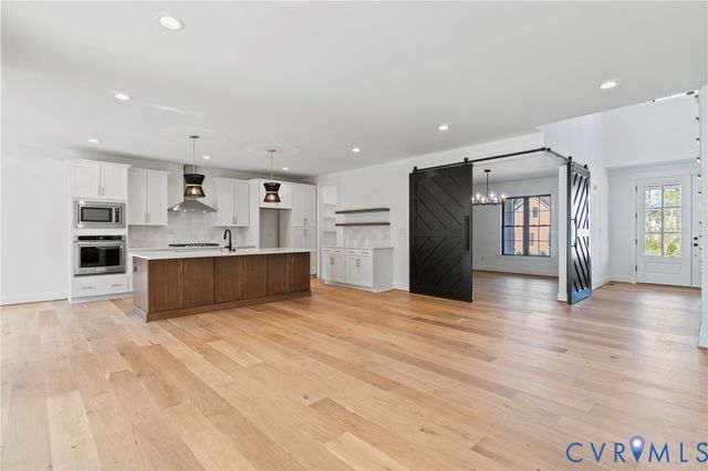17318 Jojo Ln, Moseley, VA 23120