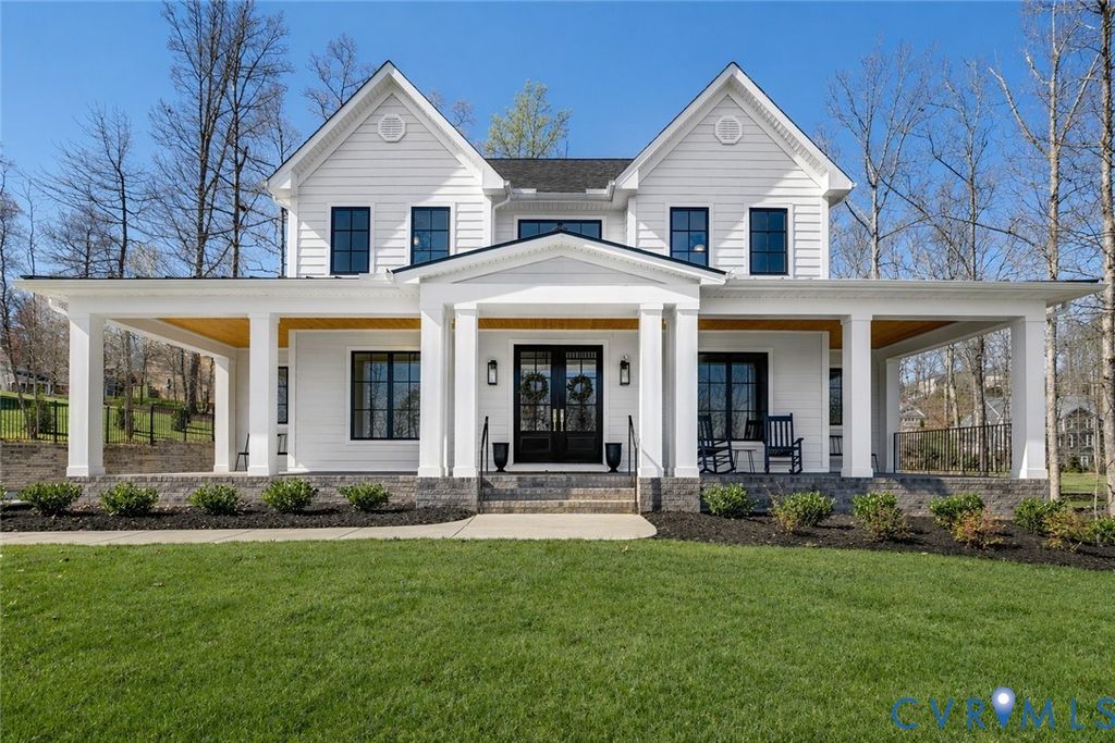 17318 Jojo Ln, Moseley, VA 23120