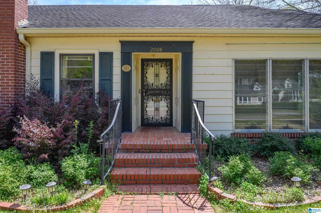 2008 3RD AVENUE N, Pell City, AL 35125