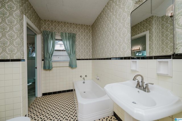 2008 3RD AVENUE N, Pell City, AL 35125