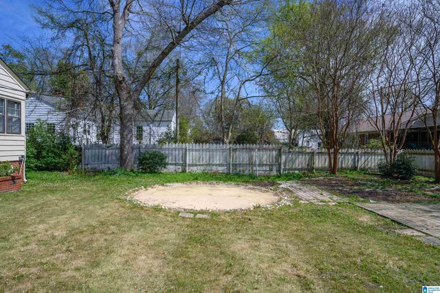 2008 3RD AVENUE N, Pell City, AL 35125