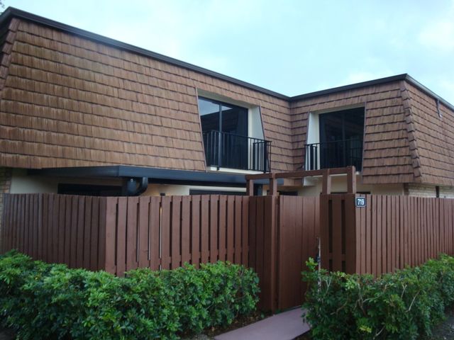 719 7th Lane, Greenacres, FL 33463