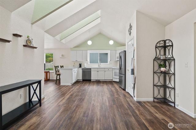 8608 Sebastian Drive NE, Lacey, WA 98516