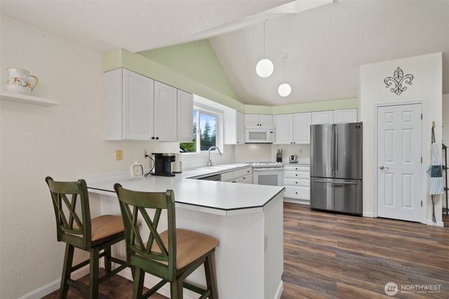 8608 Sebastian Drive NE, Lacey, WA 98516