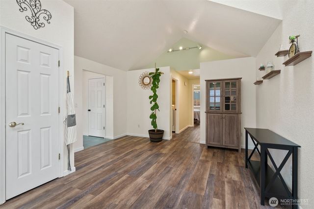 8608 Sebastian Drive NE, Lacey, WA 98516