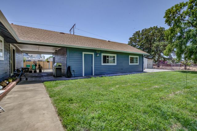 3796 Country Estates Drive, Cottonwood, CA 96022