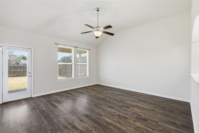 284 Pipers Lane, Sulphur, LA 70665