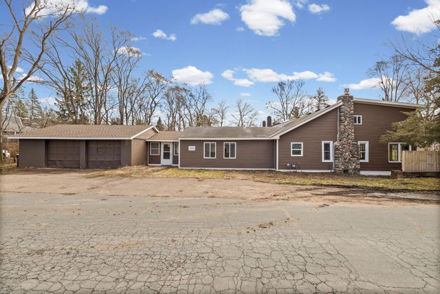 1589 Racine Avenue S, Lake Saint Croix Beach, MN 55043