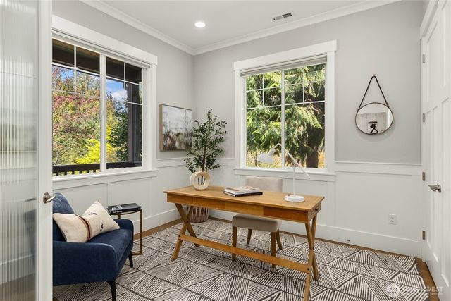 7817 NE Ledgestone Loop, Bainbridge Island, WA 98110