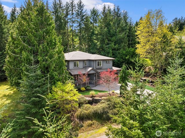 7817 NE Ledgestone Loop, Bainbridge Island, WA 98110
