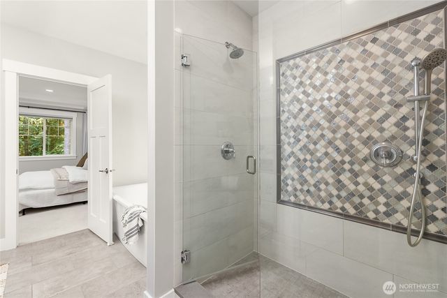 7817 NE Ledgestone Loop, Bainbridge Island, WA 98110