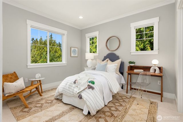 7817 NE Ledgestone Loop, Bainbridge Island, WA 98110