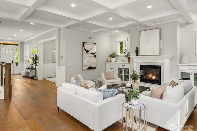 7817 NE Ledgestone Loop, Bainbridge Island, WA 98110