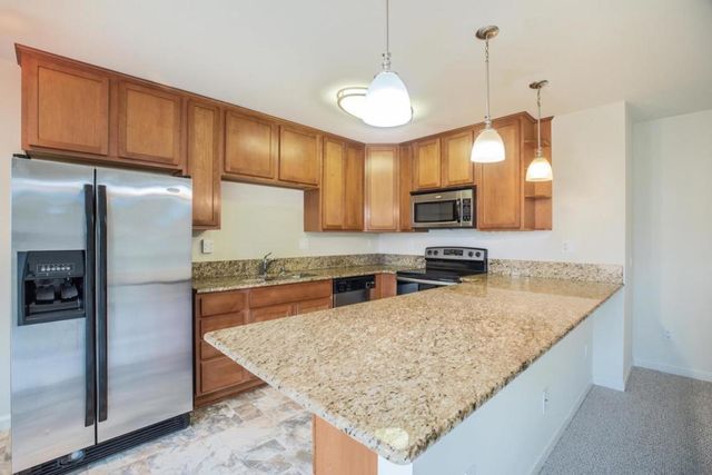 300 Glenwood Circle 258, Monterey, CA 93940