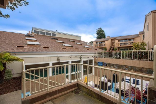300 Glenwood Circle 258, Monterey, CA 93940