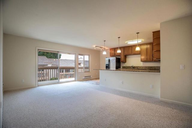300 Glenwood Circle 258, Monterey, CA 93940