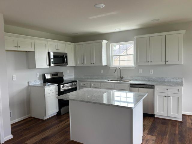 203 Max Cavnes Road, Danville, KY 40422