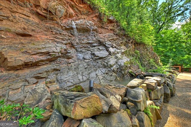 454 Genessee Path, Blue Ridge, GA 30513