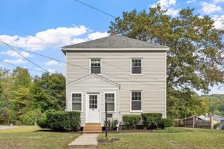 93 Overland St, Fitchburg, MA 01420