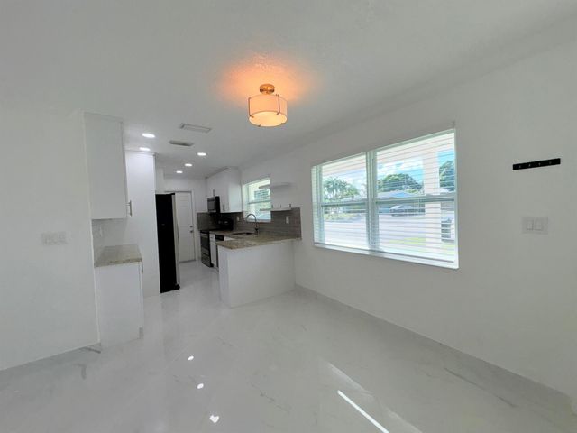 3490 SW 19th Street, Fort Lauderdale, FL 33312