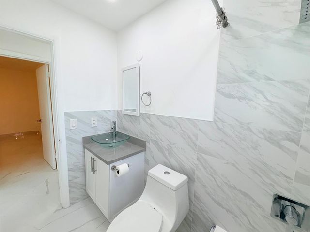 3490 SW 19th Street, Fort Lauderdale, FL 33312